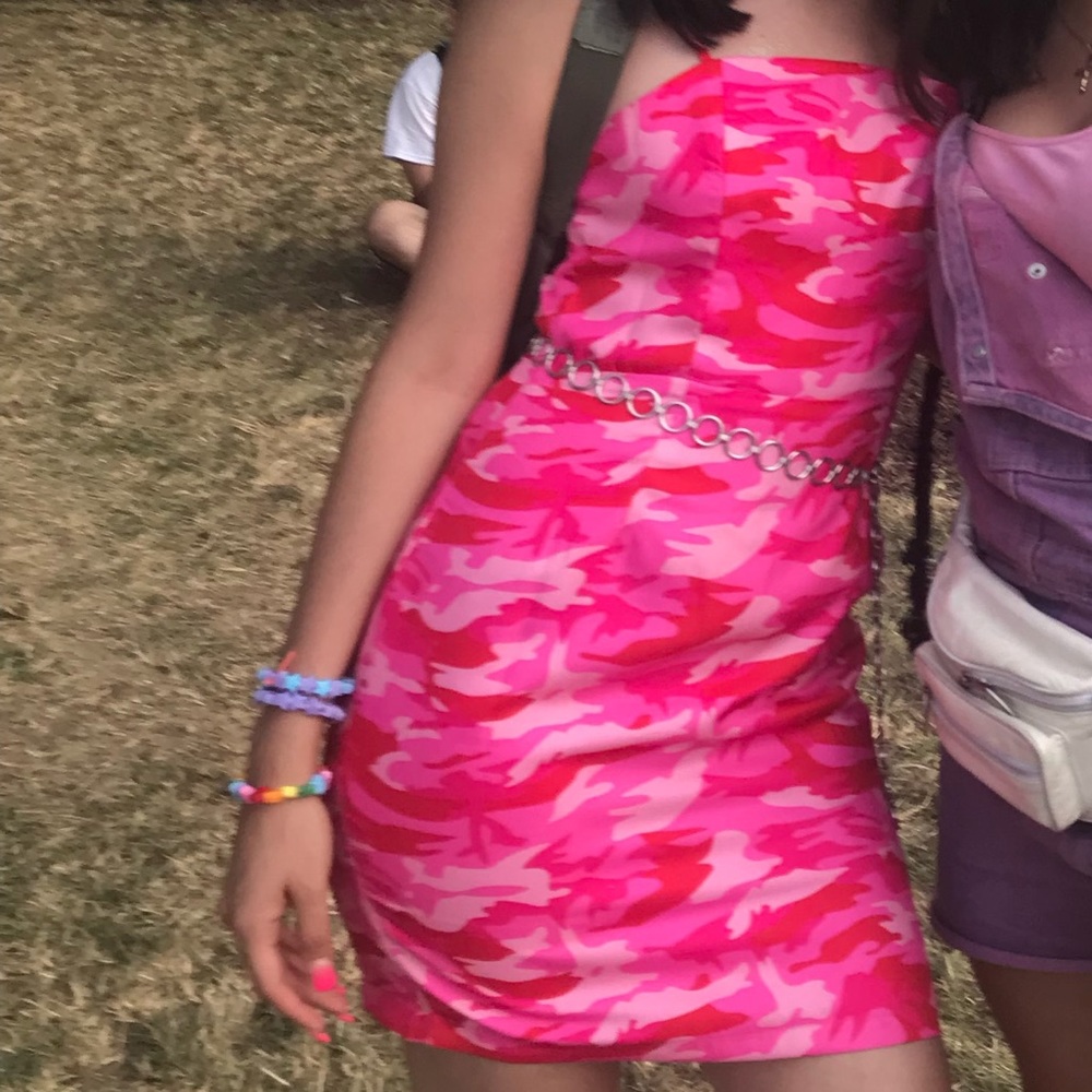 Dress - Picture 4 of 4